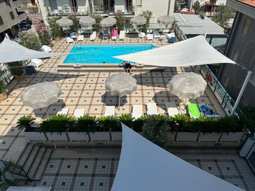 Hotel Costa Verde Pineto Extérieur photo