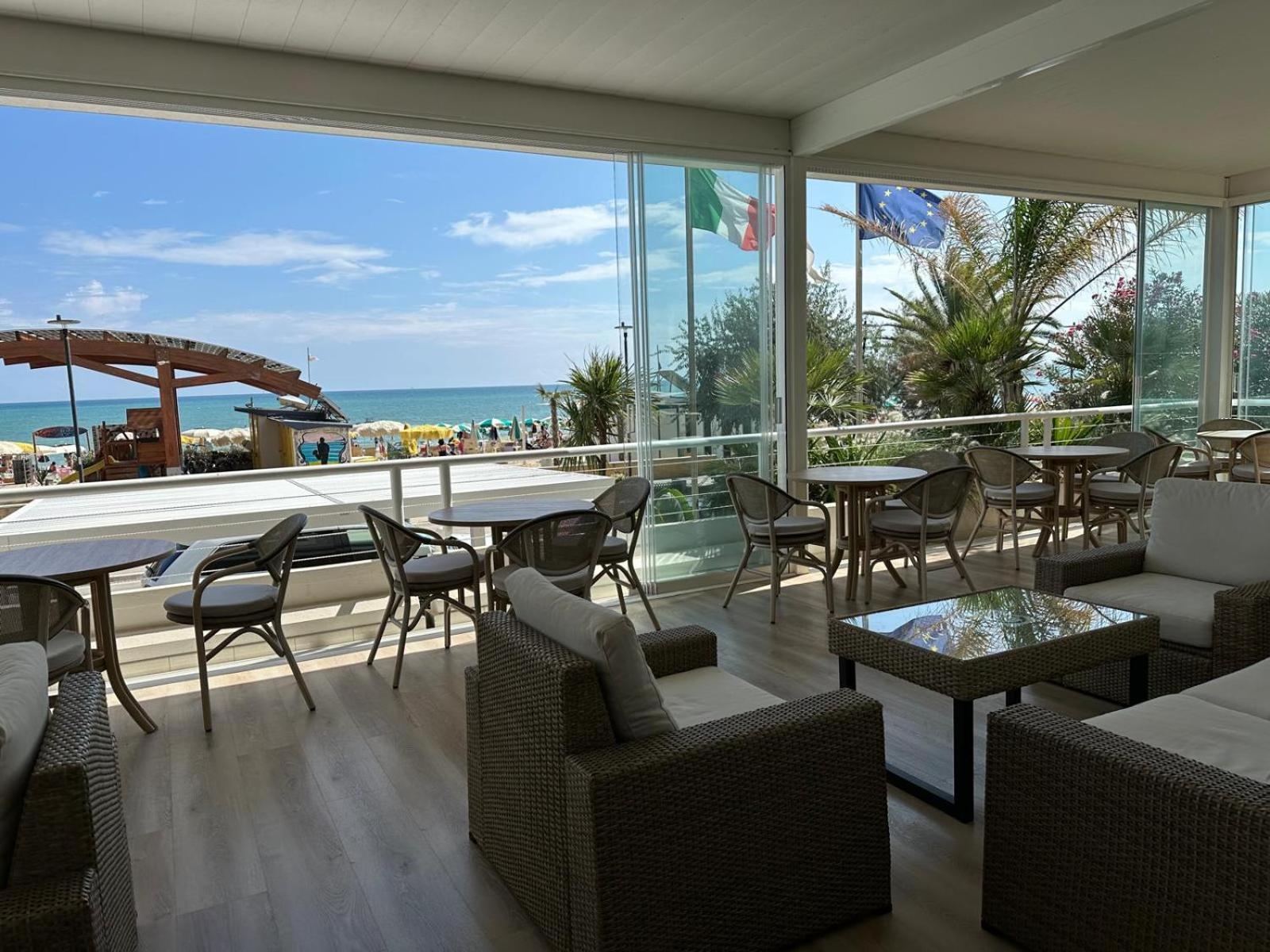Hotel Costa Verde Pineto Extérieur photo